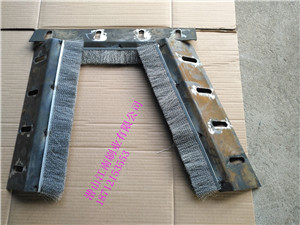 環(huán)冷機(jī)三角梁柔磁性密封鋼刷 環(huán)冷機(jī)三角梁耐高溫鋼刷密封-江南刷業(yè)